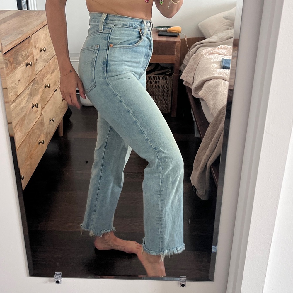 Levi's Premium Ribcage Straight Light Blue Jeans